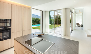 Elégante villa de construction récente avec de belles vues sur la montagne de La Concha à vendrre à Nueva Andalucia - Marbella 30068 