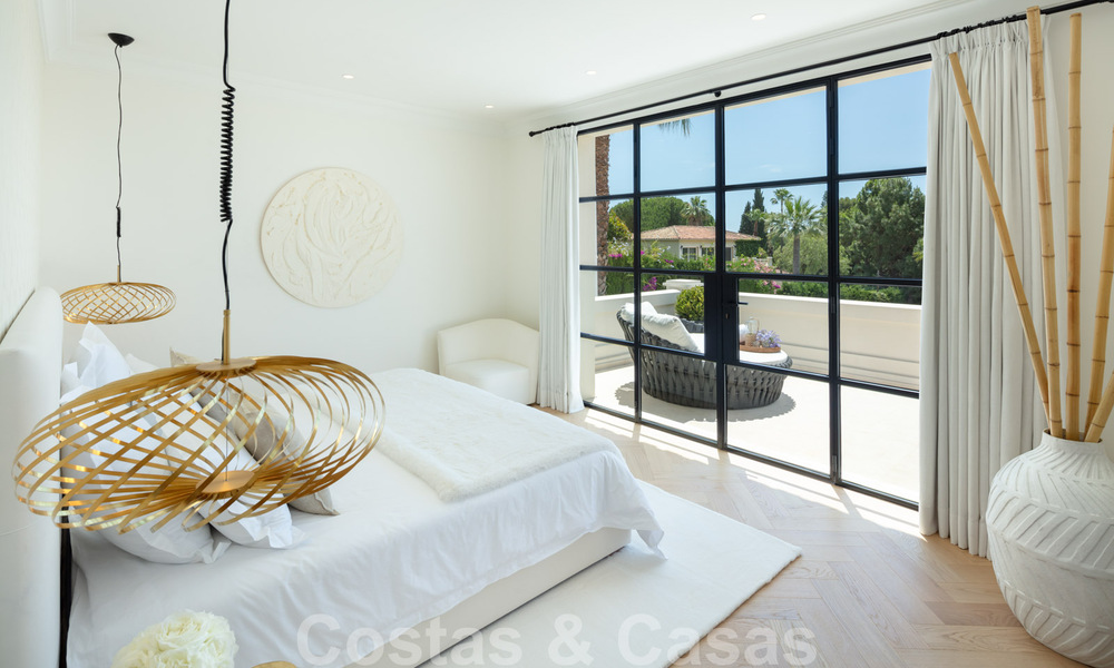2 nouvelles villas de luxe élégantes et de grande qualité à vendre dans un style classique et provençal au-dessus du Golden Mile à Marbella 30469