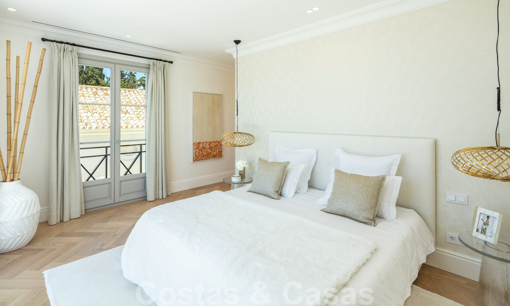 2 nouvelles villas de luxe élégantes et de grande qualité à vendre dans un style classique et provençal au-dessus du Golden Mile à Marbella 30471