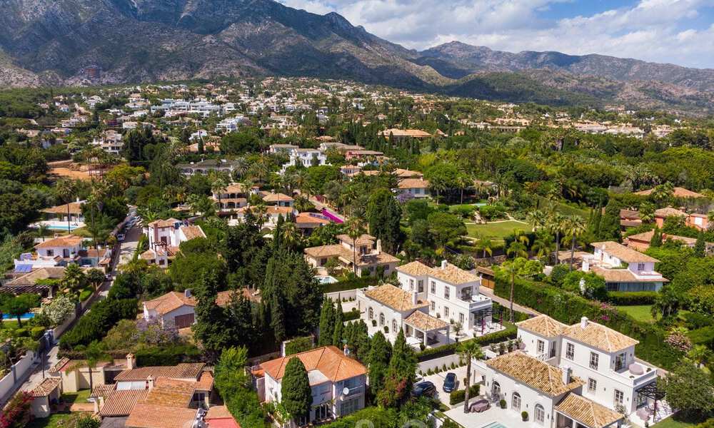 2 nouvelles villas de luxe élégantes et de grande qualité à vendre dans un style classique et provençal au-dessus du Golden Mile à Marbella 30481