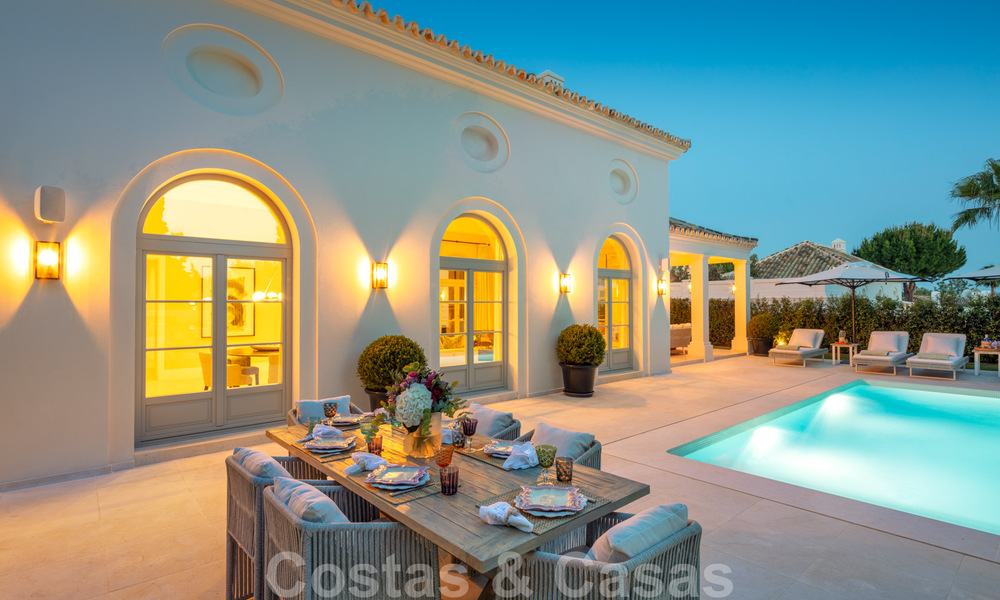 2 nouvelles villas de luxe élégantes et de grande qualité à vendre dans un style classique et provençal au-dessus du Golden Mile à Marbella 30489