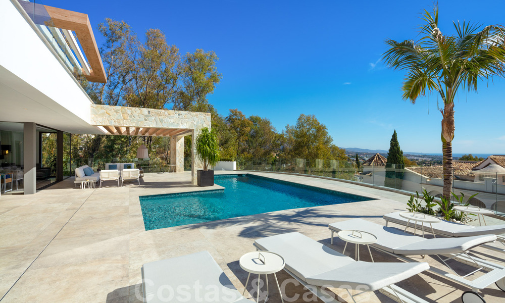 Villa neuve de style contemporain dans une résidence fermée avec vue panoramique sur la mer à vendre à Benahavis - Marbella 30673
