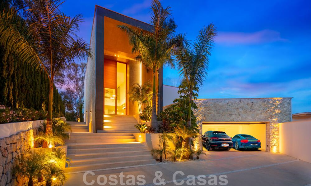 Villa neuve de style contemporain dans une résidence fermée avec vue panoramique sur la mer à vendre à Benahavis - Marbella 30679