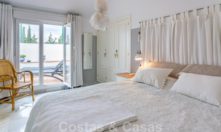 Appartement penthouse rénové à vendre avec vue sur la mer et à proximité de toutes les commodités à Nueva Andalucia et de Puerto Banus, Marbella 31194 