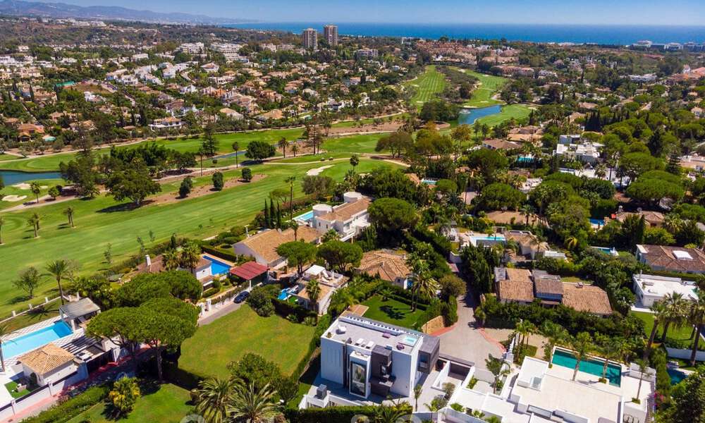 Villa de design moderne à vendre au cœur de Nueva Andalucia, Marbella 30840