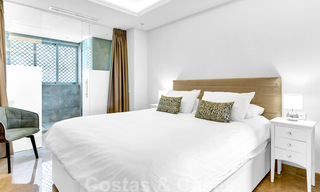 Appartement de luxe intemporel à vendre, avec vue sur la mer, sur le Golden Mile, entre Puerto Banus et Marbella 30877 