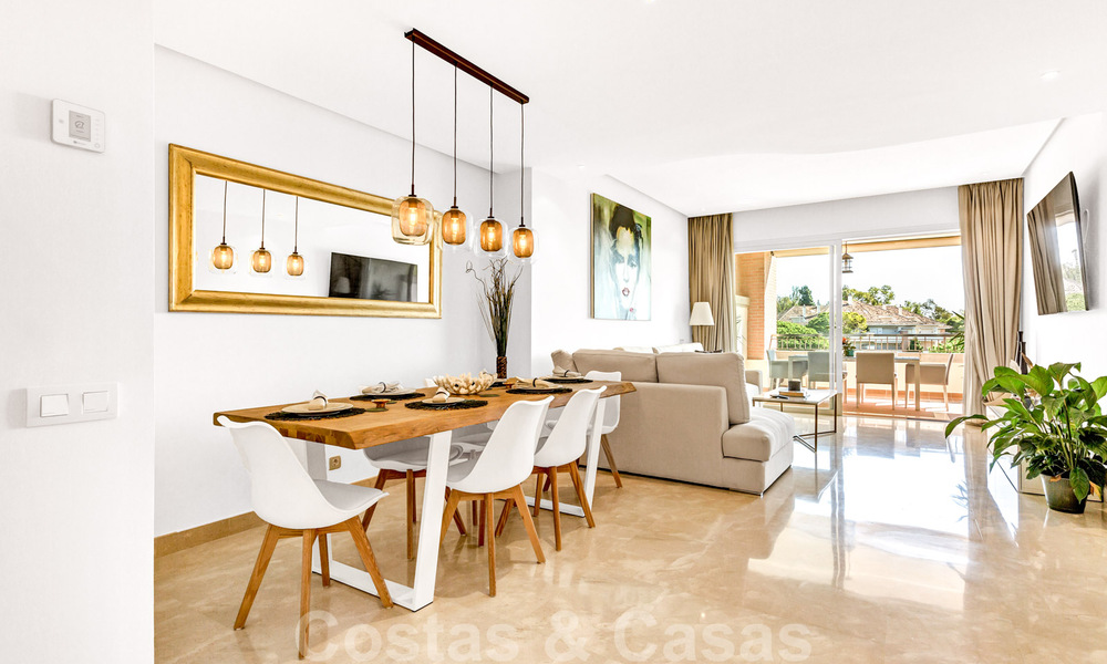 Appartement de luxe intemporel à vendre, avec vue sur la mer, sur le Golden Mile, entre Puerto Banus et Marbella 30881