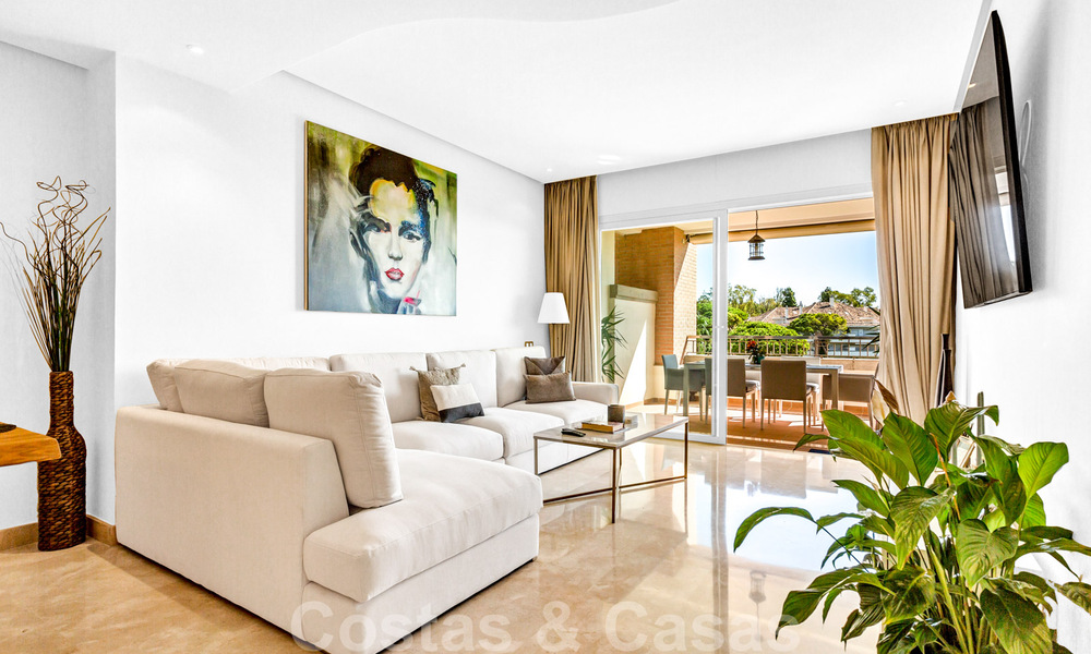 Appartement de luxe intemporel à vendre, avec vue sur la mer, sur le Golden Mile, entre Puerto Banus et Marbella 30891