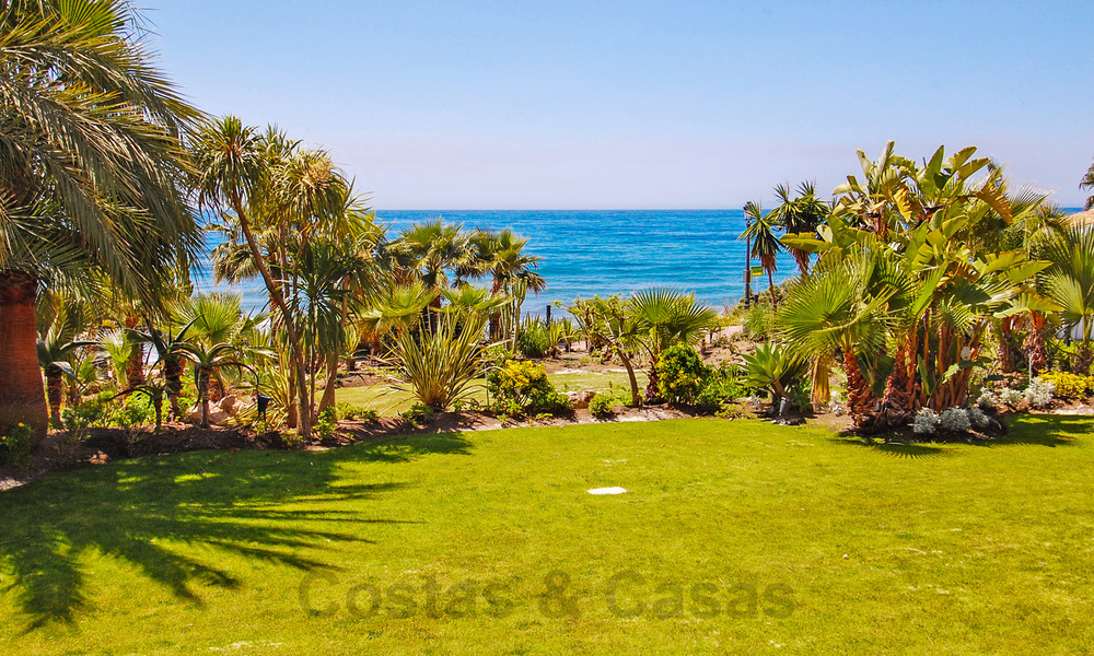 Appartement exclusif à vendre avec vue sur la mer dans un complexe de plage en première ligne sur le New Golden Mile, Marbella - Estepona 30938