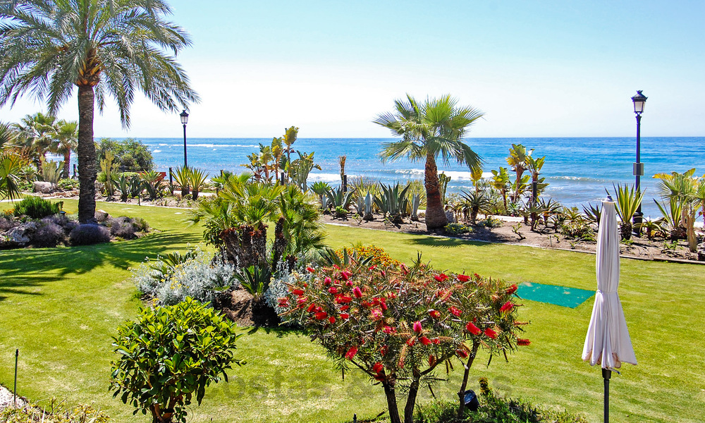 Appartement exclusif à vendre avec vue sur la mer dans un complexe de plage en première ligne sur le New Golden Mile, Marbella - Estepona 30944