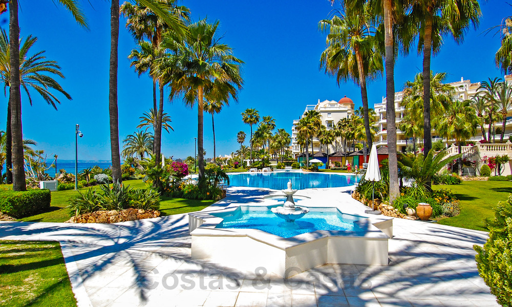 Appartement exclusif à vendre avec vue sur la mer dans un complexe de plage en première ligne sur le New Golden Mile, Marbella - Estepona 30947