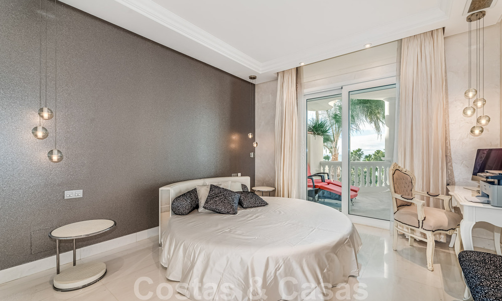 Appartement exclusif à vendre avec vue sur la mer dans un complexe de plage en première ligne sur le New Golden Mile, Marbella - Estepona 30972