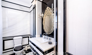 Villa de campagne classique de style méditerranéen à vendre sur le New Golden Mile, près de la plage et du centre d'Estepona 31404 