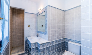Villa de campagne classique de style méditerranéen à vendre sur le New Golden Mile, près de la plage et du centre d'Estepona 31424 