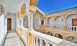 Villa de campagne classique de style méditerranéen à vendre sur le New Golden Mile, près de la plage et du centre d'Estepona 31428 