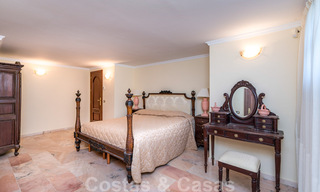 Villa de campagne classique de style méditerranéen à vendre sur le New Golden Mile, près de la plage et du centre d'Estepona 31429 