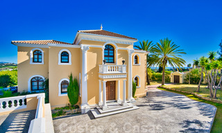 Villa de campagne classique de style méditerranéen à vendre sur le New Golden Mile, près de la plage et du centre d'Estepona 31439 
