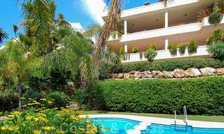 Spacieux appartement de luxe avec une grande terrasse dans une petite résidence sur le Golden Mile à vendre à Marbella 31600 