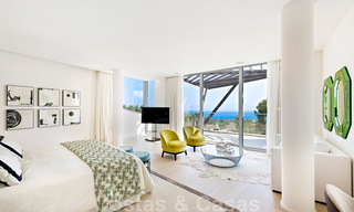 Une maison de conception moderne à vendre dans les collines de Marbella, au-dessus du Golden Mile à Sierra Blanca 31490 