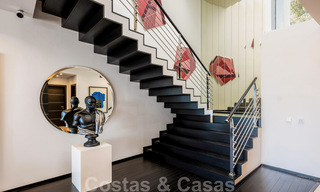 Une maison de conception moderne à vendre dans les collines de Marbella, au-dessus du Golden Mile à Sierra Blanca 31503 
