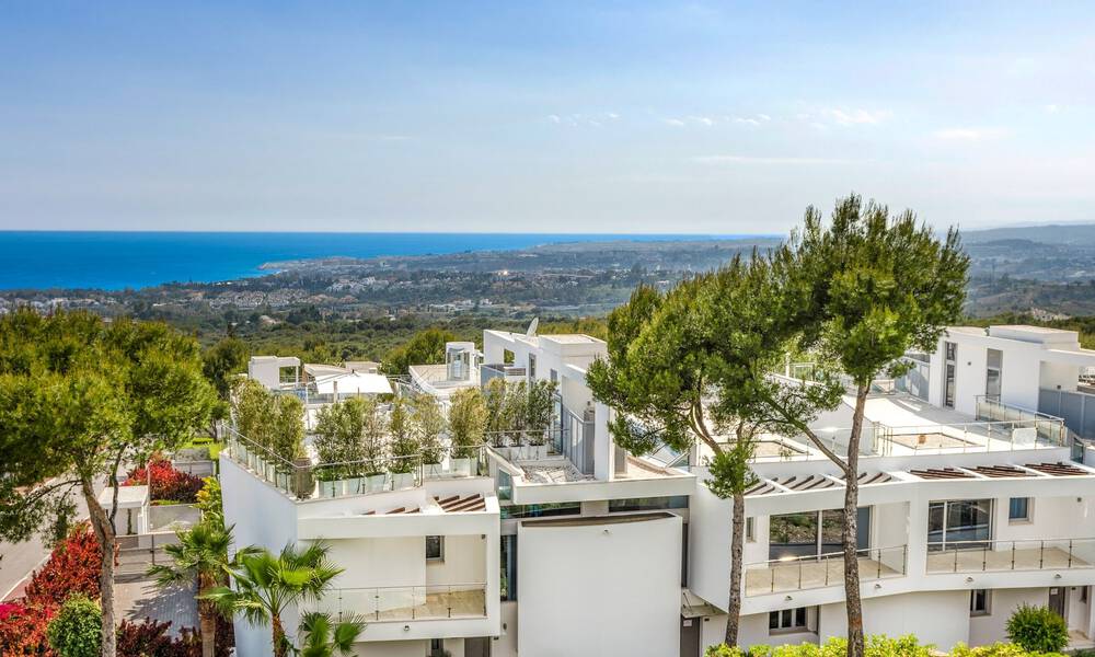 Une maison de conception moderne à vendre dans les collines de Marbella, au-dessus du Golden Mile à Sierra Blanca 31505