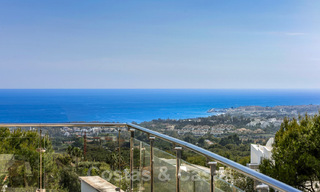 Une maison de conception moderne à vendre dans les collines de Marbella, au-dessus du Golden Mile à Sierra Blanca 31510 