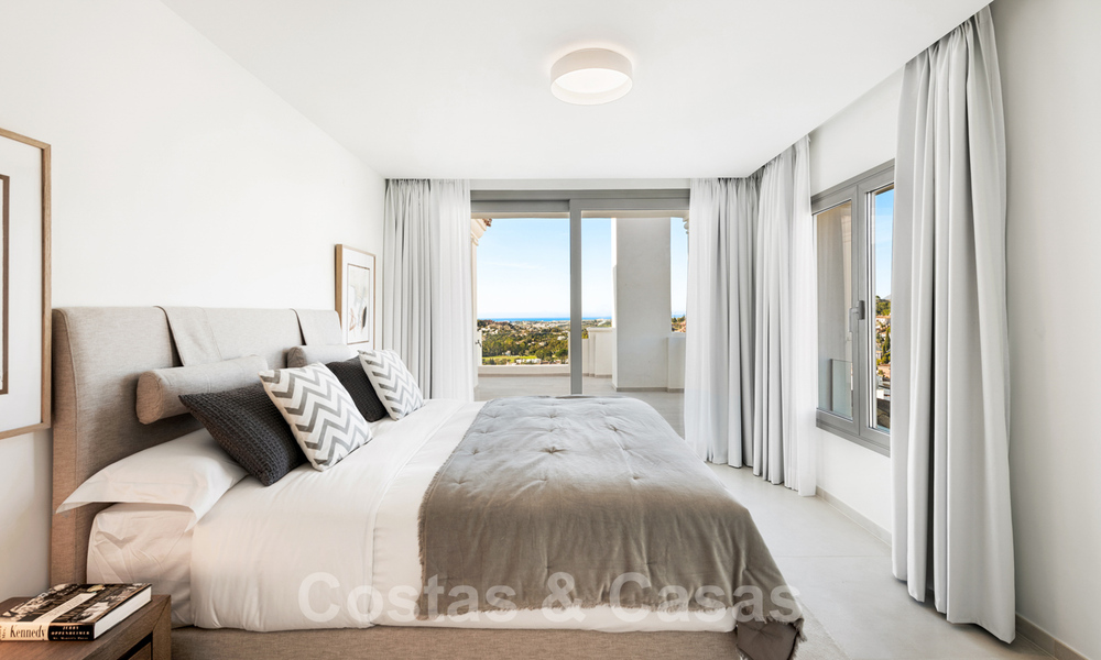 Prêt à emménager, nouveau penthouse de luxe à vendre avec vue panoramique sur la mer dans un développement exclusif à Nueva Andalucia à Marbella 31539