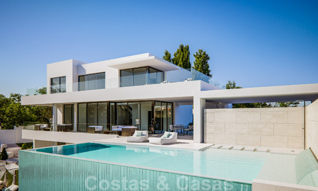 Villas modernes neuves avec vue sur la mer à vendre, situées dans une communauté fermée à Benahavis - Marbella 31571