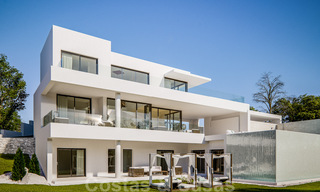 Villas modernes neuves avec vue sur la mer à vendre, situées dans une communauté fermée à Benahavis - Marbella 31573 