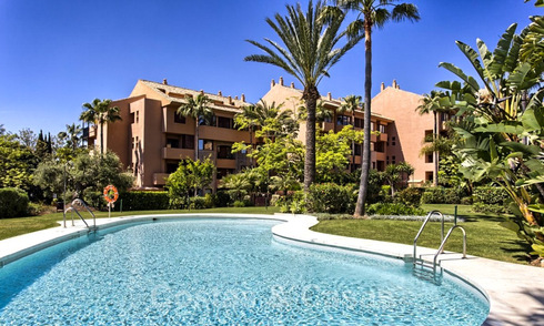 Appartement de luxe à vendre près de la plage dans un complexe prestigieux, juste à l'est du centre de Marbella 31622