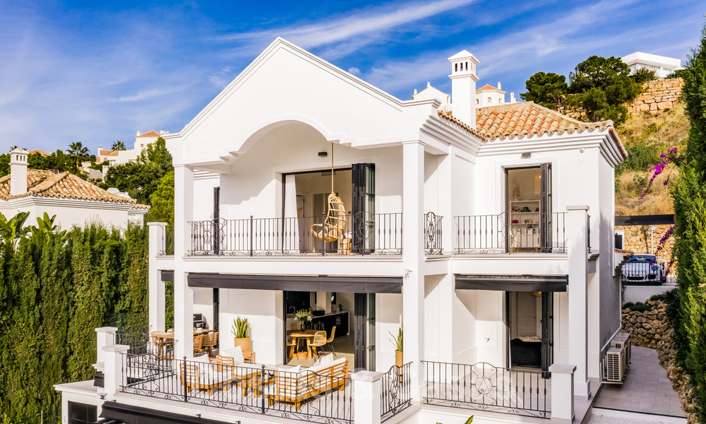 Villa de style scandinave magnifiquement rénovée, avec de belles vues sur la mer, à vendre à Benahavis - Marbella 31691