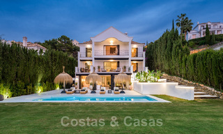 Villa de style scandinave magnifiquement rénovée, avec de belles vues sur la mer, à vendre à Benahavis - Marbella 31721 