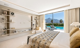 Villa de luxe rénovée dans un style contemporain à vendre, à proximité des commodités dans la vallée du golf de Nueva Andalucia, Marbella 31728 