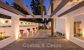 Villa luxueuse à vendre dans un style intemporel, à proximité des commodités et un terrain de golf sur le New Golden Mile entre Marbella et Estepona 31832 