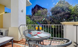 Appartement spacieux et bien entretenu avec vue sur le golf à vendre dans un complexe résidentiel très recherché à Benahavis - Marbella 32313 