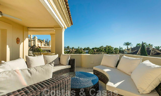 Spacieux penthouse de luxe avec vue panoramique en vente sur un terrain de golf à Nueva Andalucia, Marbella 32084 