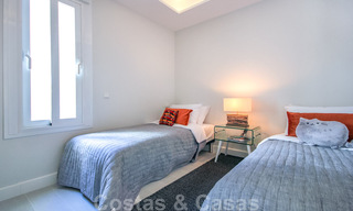 Appartement de luxe spacieux et rénové à vendre, en première ligne du golf et prêt à emménager, Nueva Andalucia, Marbella 32126 