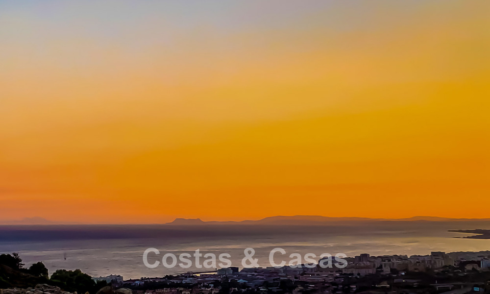 Villas modernes de construction neuve à vendre avec vue imprenable sur la mer à Marbella, à proximité des plages et du centre 803973