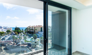 Elégant appartement moderne avec vue sur la mer et la ville à vendre dans le centre d'Estepona 32248 