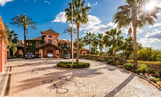 Elégante propriété de style méditerranéen avec vue sur la mer à vendre, Benahavis - Marbella 32342 