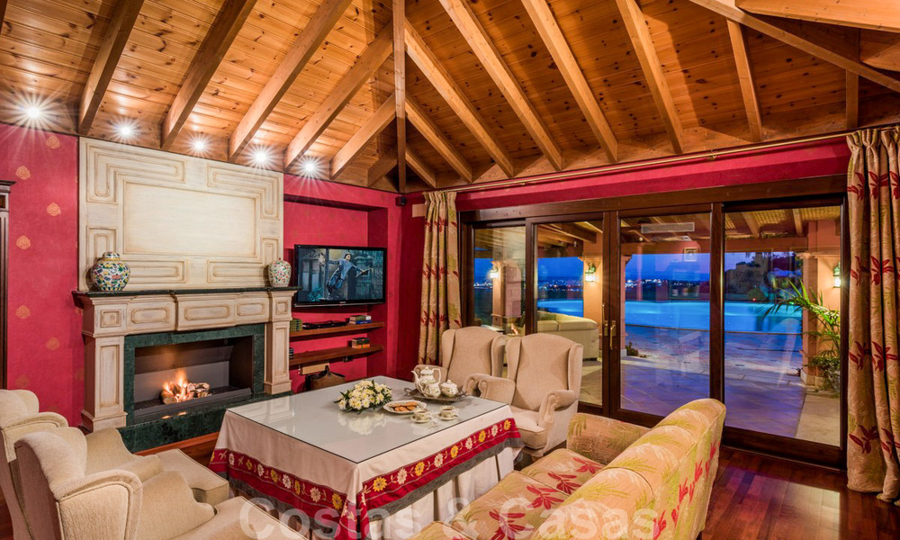 Elégante propriété de style méditerranéen avec vue sur la mer à vendre, Benahavis - Marbella 32356