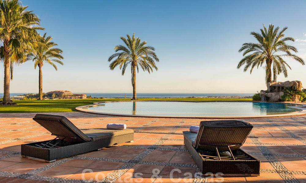 Elégante propriété de style méditerranéen avec vue sur la mer à vendre, Benahavis - Marbella 32362