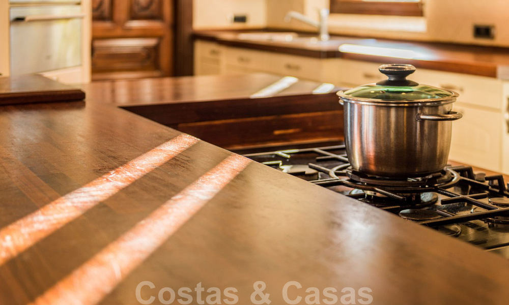 Elégante propriété de style méditerranéen avec vue sur la mer à vendre, Benahavis - Marbella 32374