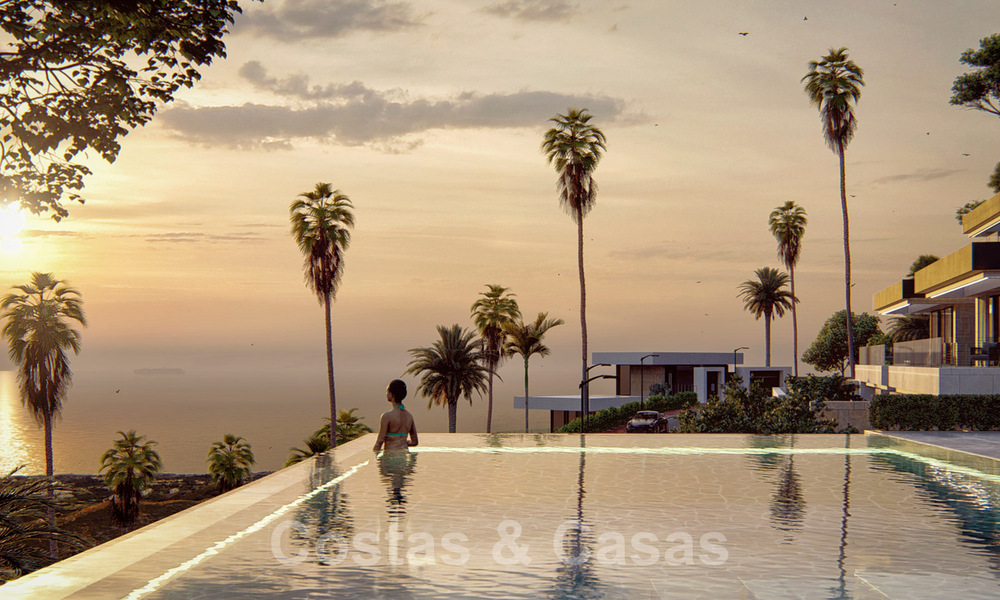 Terrains à bâtir pour des villas modernes clés en main avec des vues spectaculaires sur le terrain de golf, le lac, les montagnes et la mer Méditerranée jusqu'à l'Afrique, dans un complexe de golf fermé à vendre à Benahavis - Marbella 32433