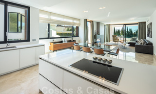 Appartement penthouse spacieux et moderne avec vue imprenable sur la mer à vendre à Sierra Blanca sur le Golden Mile, Marbella 32684 