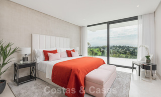 Villa moderne exclusive à vendre avec vue panoramique sur la montagne, le golf et la mer à Marbella - Benahavis. Prêt à emménager. 32621 