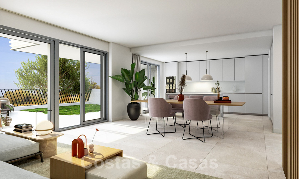 Nouvelles maisons de ville au design avant-gardiste avec vue sur la mer à vendre dans un prestigieux complexe de golf à Mijas Costa, Costa del Sol 32655