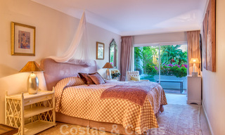 Appartement de luxe de 4 chambres dans un complexe de plage en première ligne, à distance de marche de Puerto Banus à Marbella 32816 