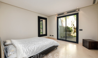 Villa contemporaine à vendre en pleine nature avec vue imprenable sur le lac, les montagnes et la mer près de Marbella 33169 