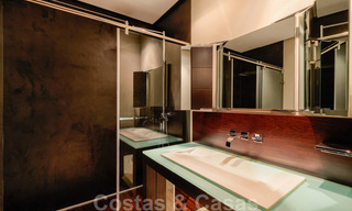 Villa contemporaine à vendre en pleine nature avec vue imprenable sur le lac, les montagnes et la mer près de Marbella 33182 